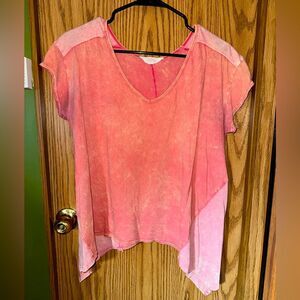 Sun and Shadow Pink Raw Hem Tapered Short Sleeve T-Shirt